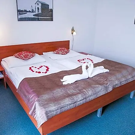 Eminent 3* Zlaté Moravce
