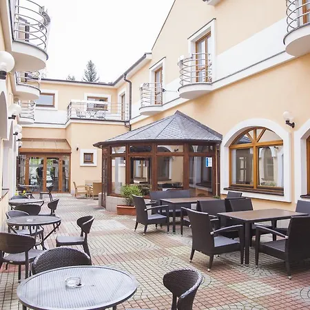 Hotel Eminent 3*